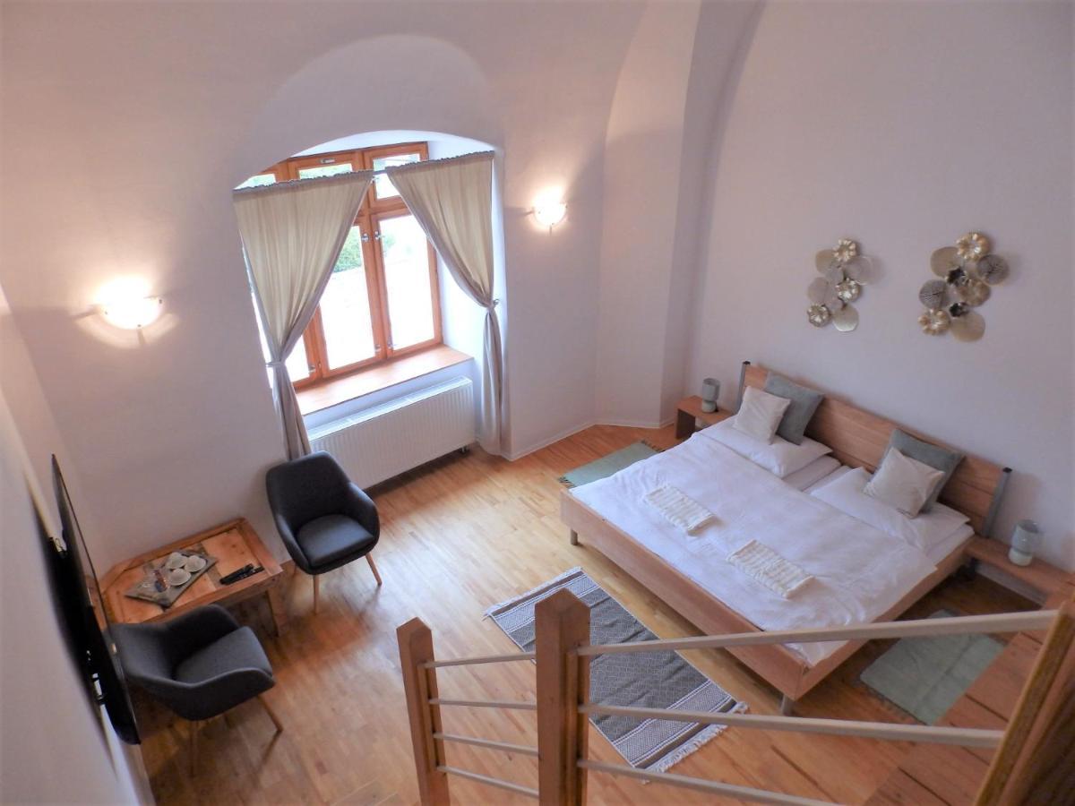 Bed & Breakfast Hugo Plesivec Εξωτερικό φωτογραφία