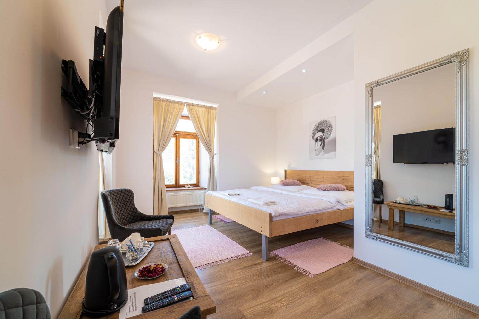 Bed & Breakfast Hugo Plesivec Εξωτερικό φωτογραφία