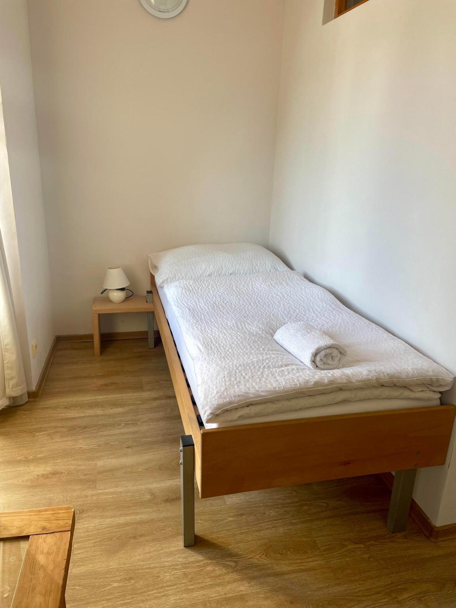 Bed & Breakfast Hugo Plesivec Εξωτερικό φωτογραφία