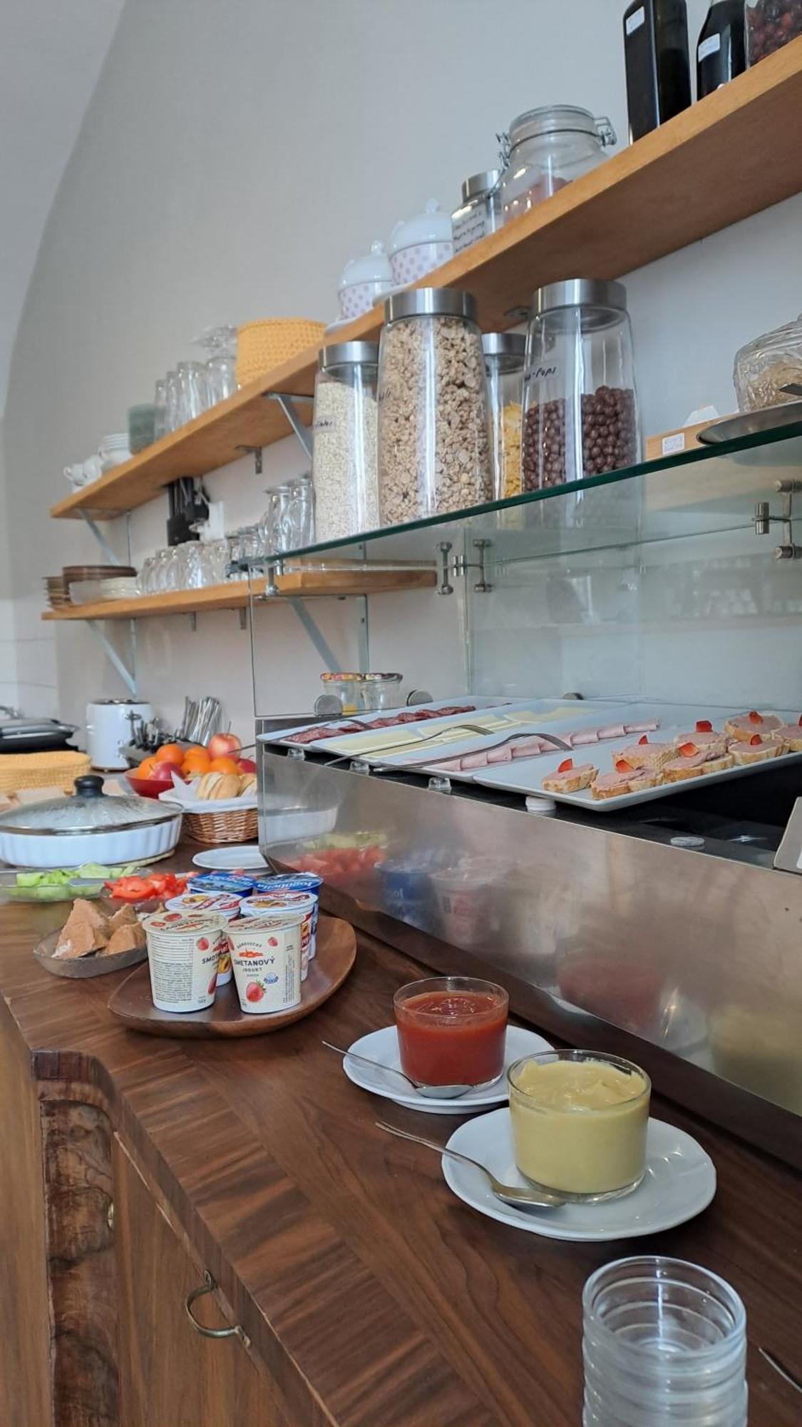Bed & Breakfast Hugo Plesivec Εξωτερικό φωτογραφία