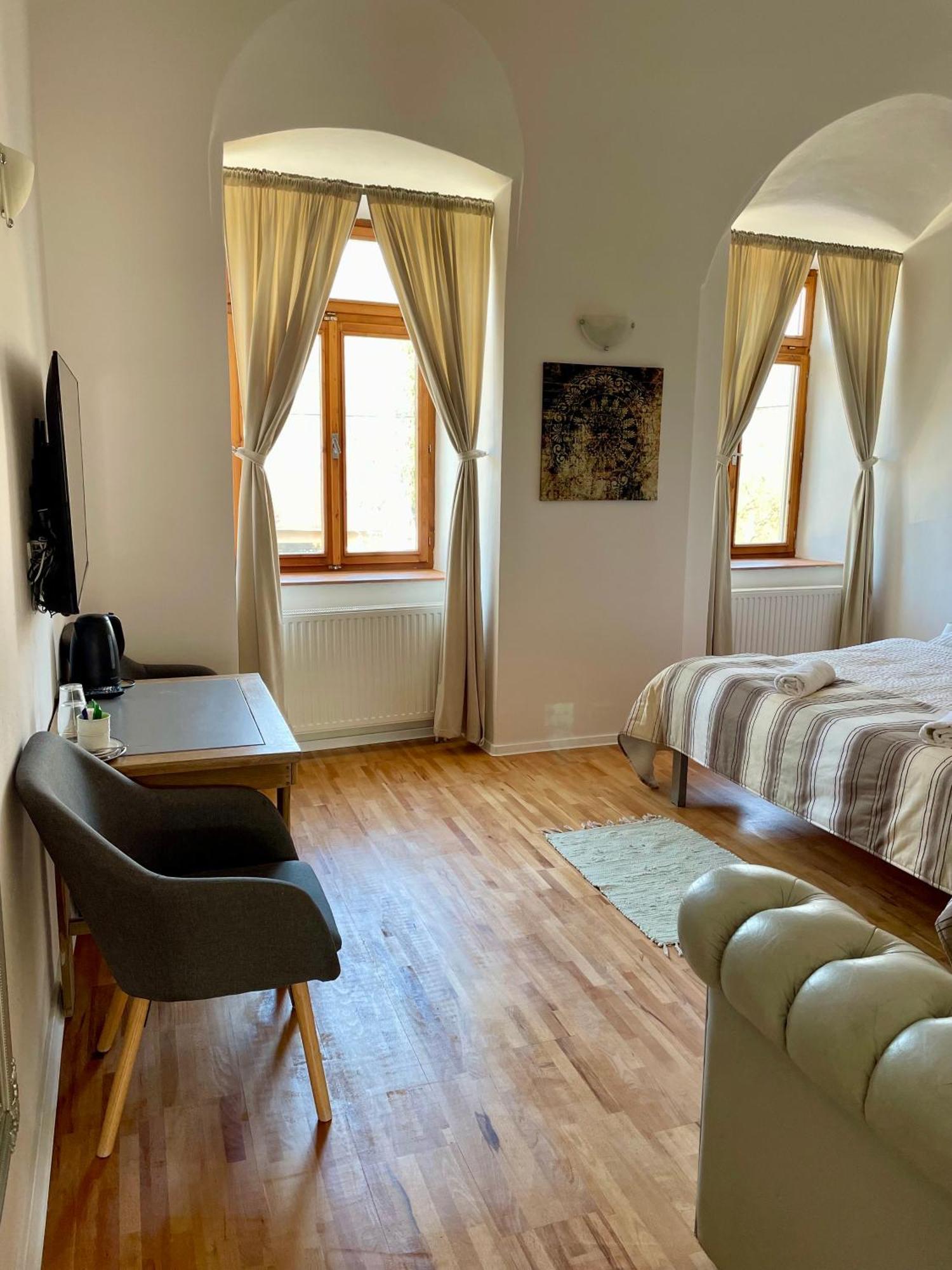 Bed & Breakfast Hugo Plesivec Εξωτερικό φωτογραφία